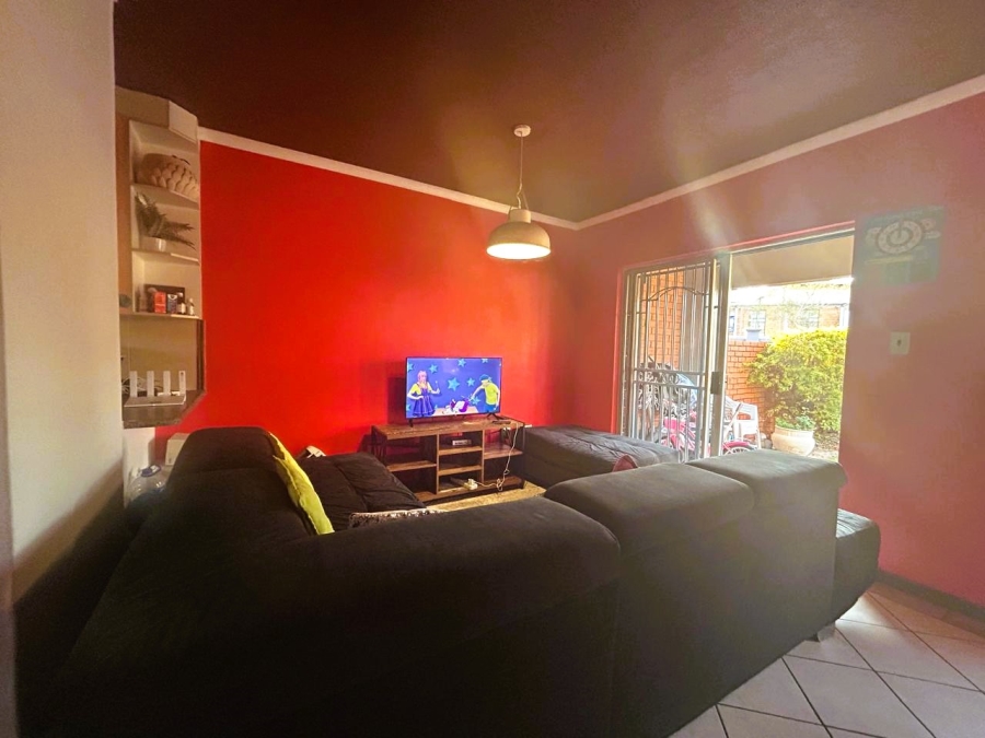 2 Bedroom Property for Sale in Eco Park Gauteng