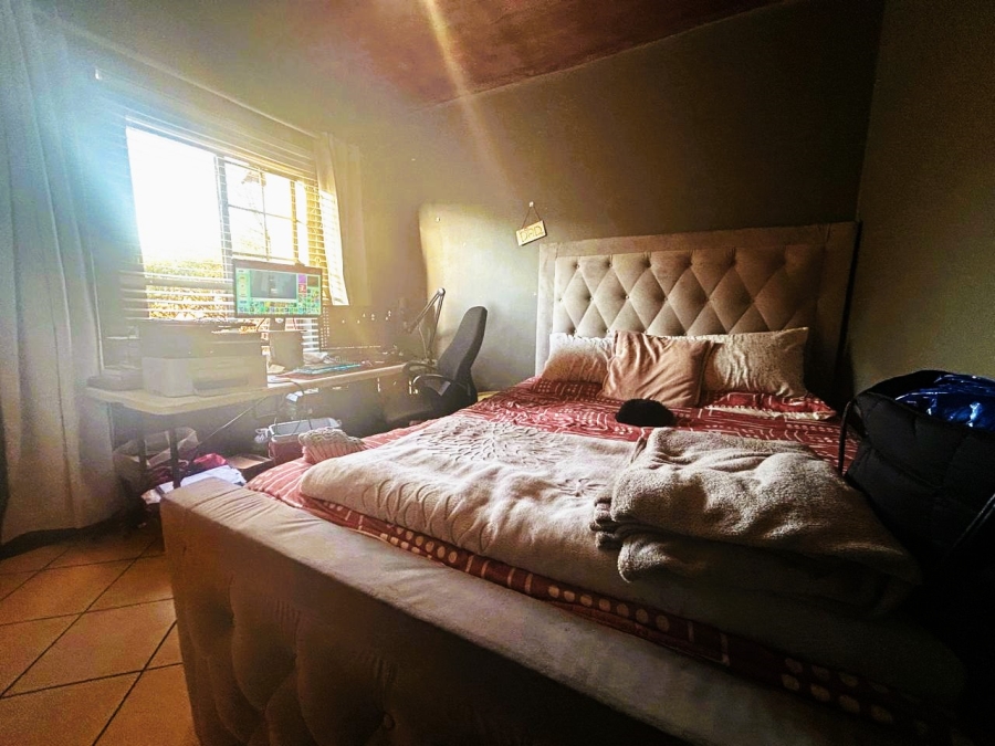 2 Bedroom Property for Sale in Eco Park Gauteng
