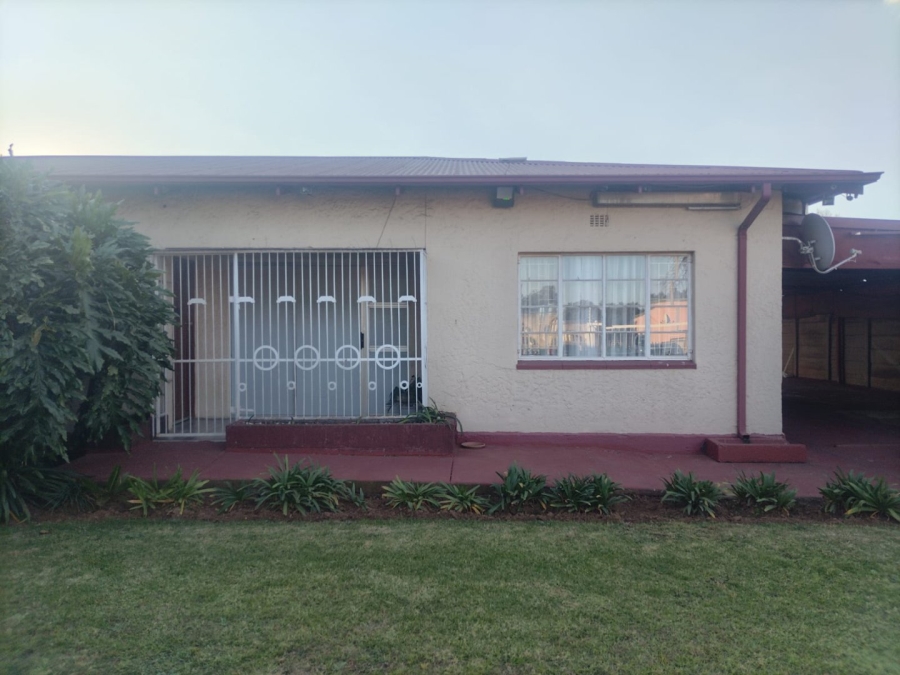 2 Bedroom Property for Sale in Vanderbijlpark Cw 6 Gauteng