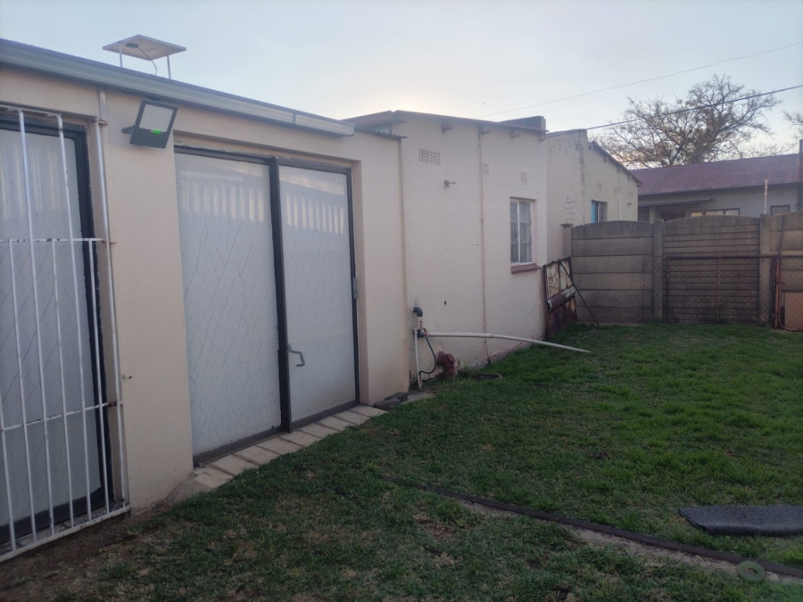 2 Bedroom Property for Sale in Vanderbijlpark Cw 6 Gauteng