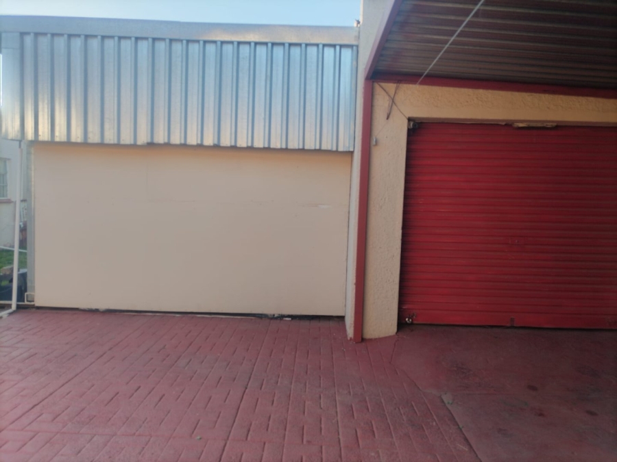 2 Bedroom Property for Sale in Vanderbijlpark Cw 6 Gauteng