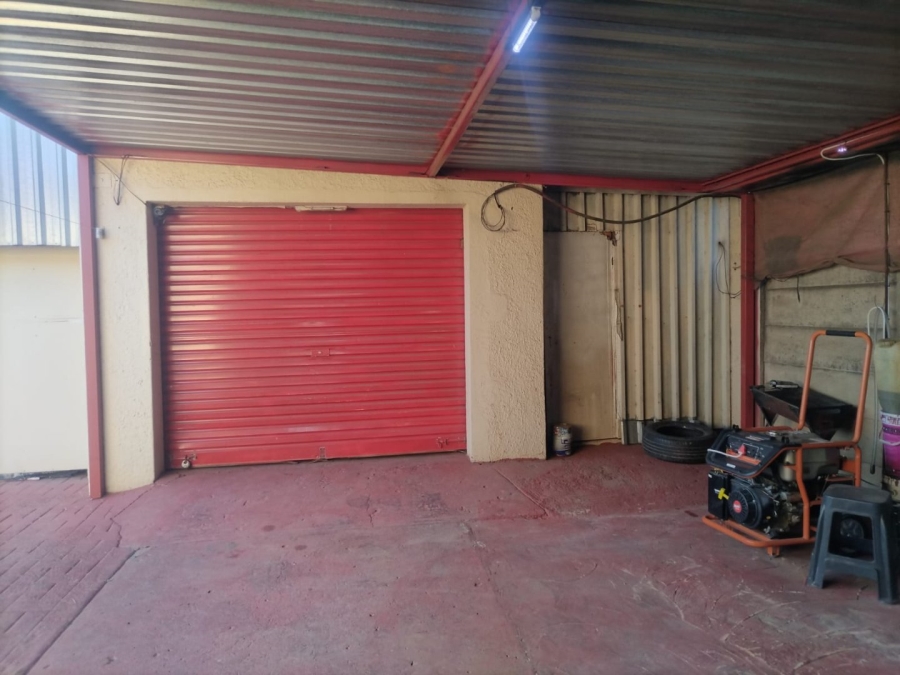2 Bedroom Property for Sale in Vanderbijlpark Cw 6 Gauteng