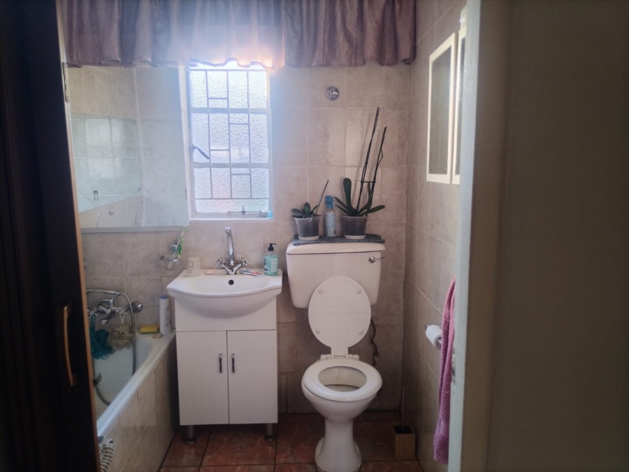 2 Bedroom Property for Sale in Vanderbijlpark Cw 6 Gauteng