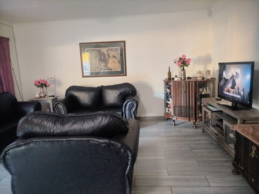 2 Bedroom Property for Sale in Vanderbijlpark Cw 6 Gauteng