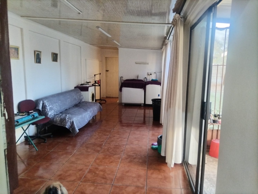 2 Bedroom Property for Sale in Vanderbijlpark Cw 6 Gauteng