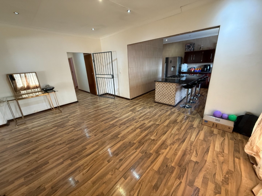 4 Bedroom Property for Sale in Lyttelton Manor Gauteng