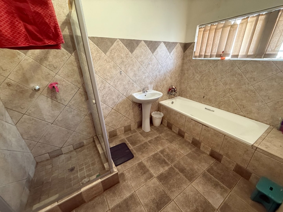 4 Bedroom Property for Sale in Lyttelton Manor Gauteng