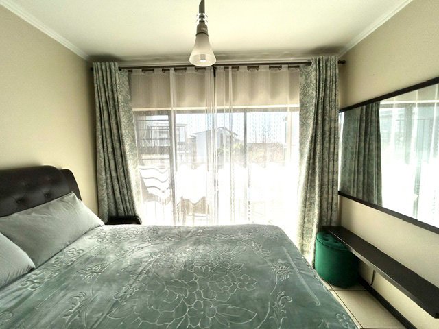 To Let 2 Bedroom Property for Rent in Greenstone Ridge Gauteng