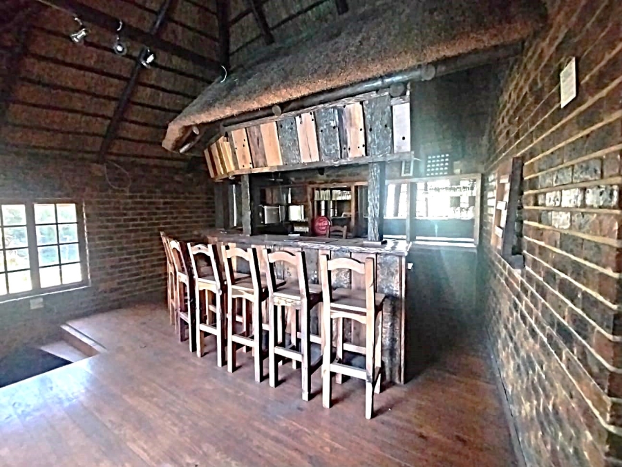 6 Bedroom Property for Sale in Three Rivers Gauteng
