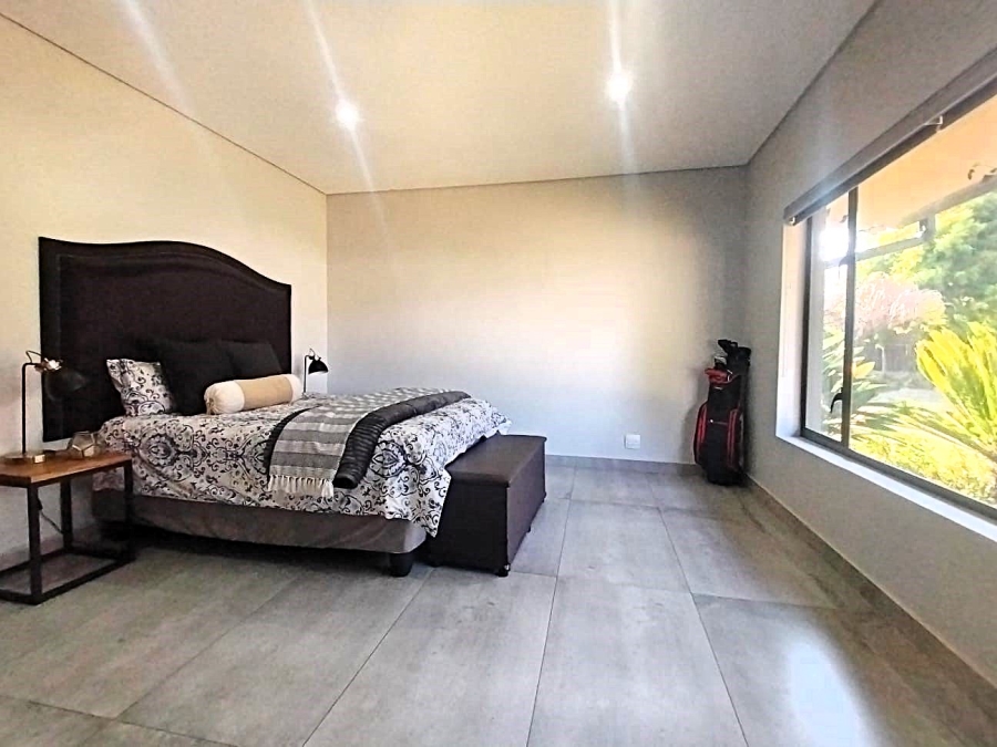 6 Bedroom Property for Sale in Three Rivers Gauteng