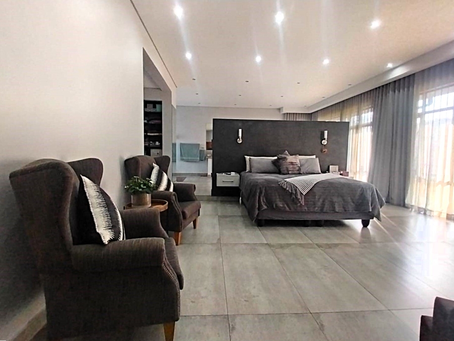 6 Bedroom Property for Sale in Three Rivers Gauteng