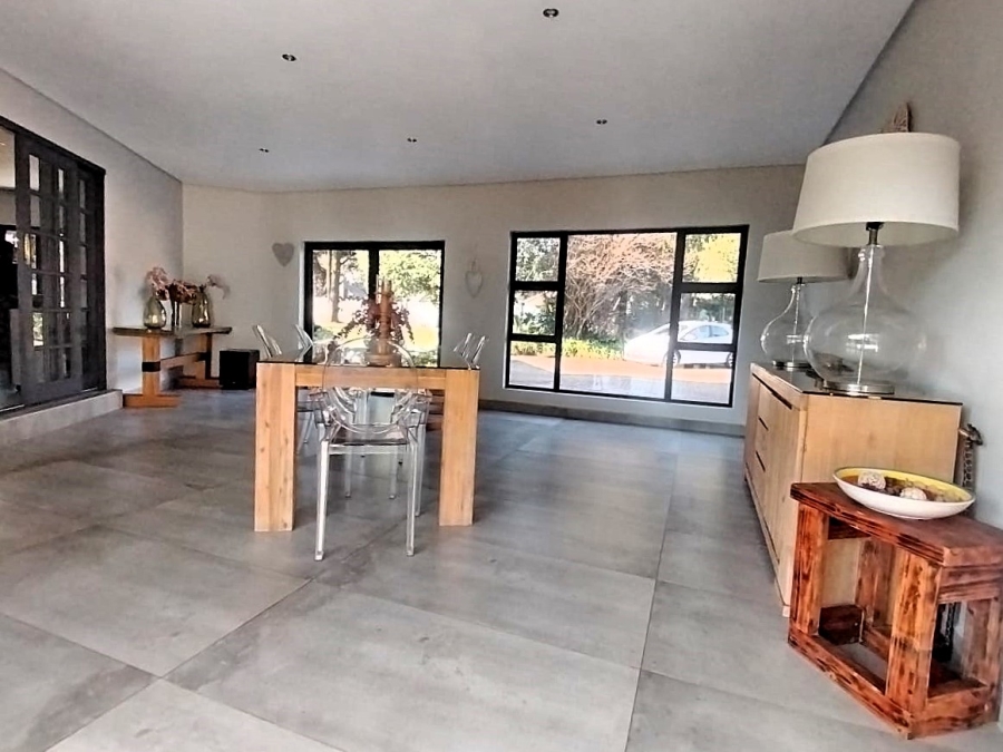 6 Bedroom Property for Sale in Three Rivers Gauteng