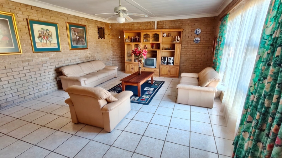 5 Bedroom Property for Sale in Vaal Marina Gauteng