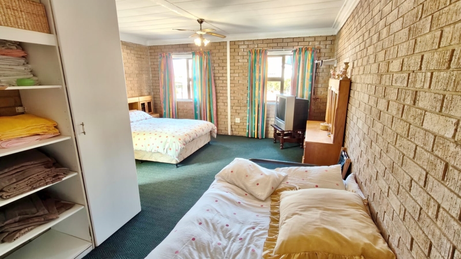 5 Bedroom Property for Sale in Vaal Marina Gauteng