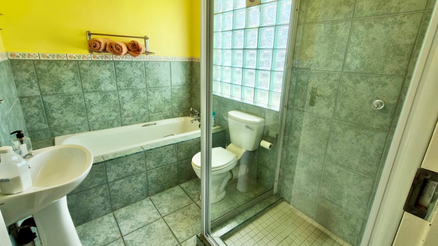 5 Bedroom Property for Sale in Vaal Marina Gauteng