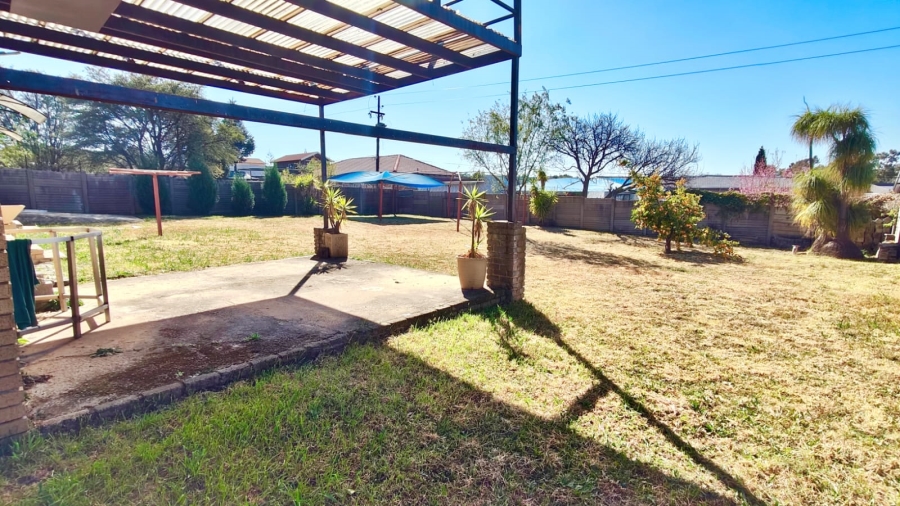 5 Bedroom Property for Sale in Vaal Marina Gauteng