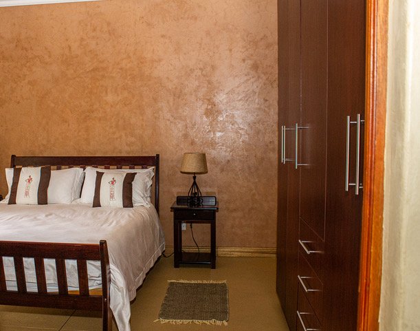 To Let 2 Bedroom Property for Rent in Mondeor Gauteng