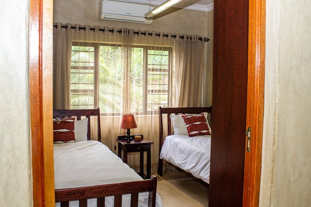 To Let 2 Bedroom Property for Rent in Mondeor Gauteng