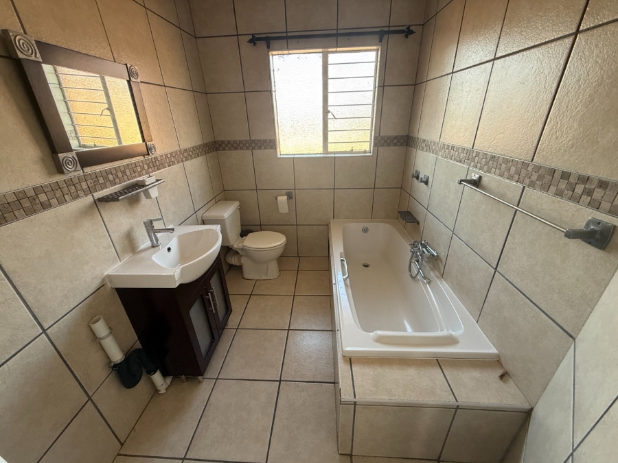 3 Bedroom Property for Sale in Clubview Gauteng