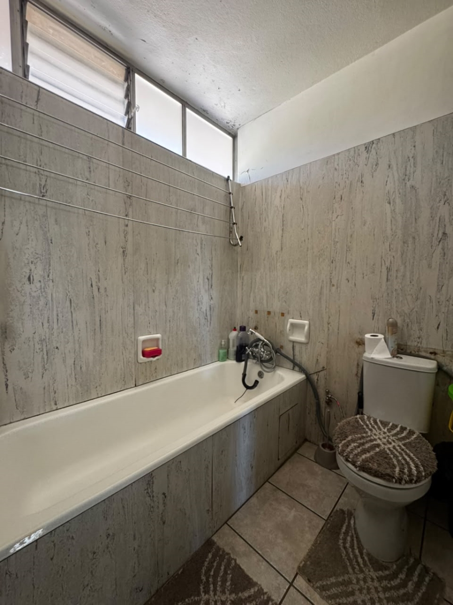 1 Bedroom Property for Sale in Muckleneuk Gauteng