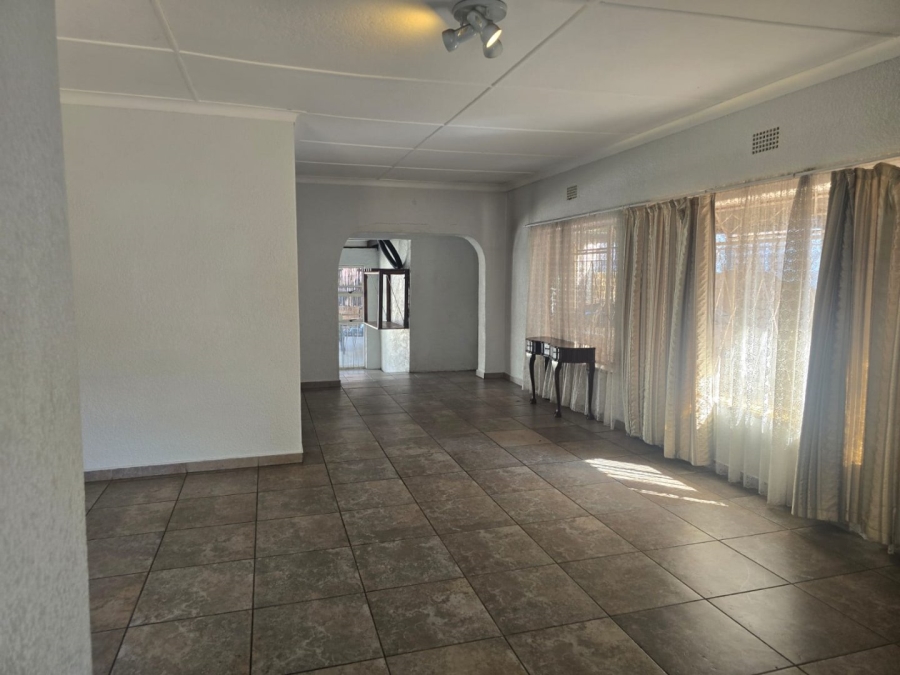3 Bedroom Property for Sale in Rustivia Gauteng