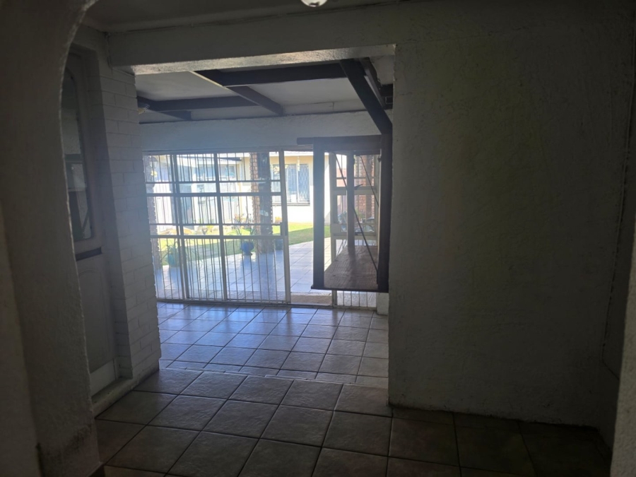 3 Bedroom Property for Sale in Rustivia Gauteng