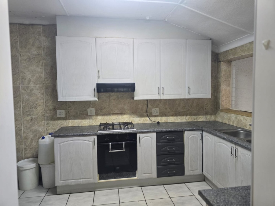 3 Bedroom Property for Sale in Rustivia Gauteng