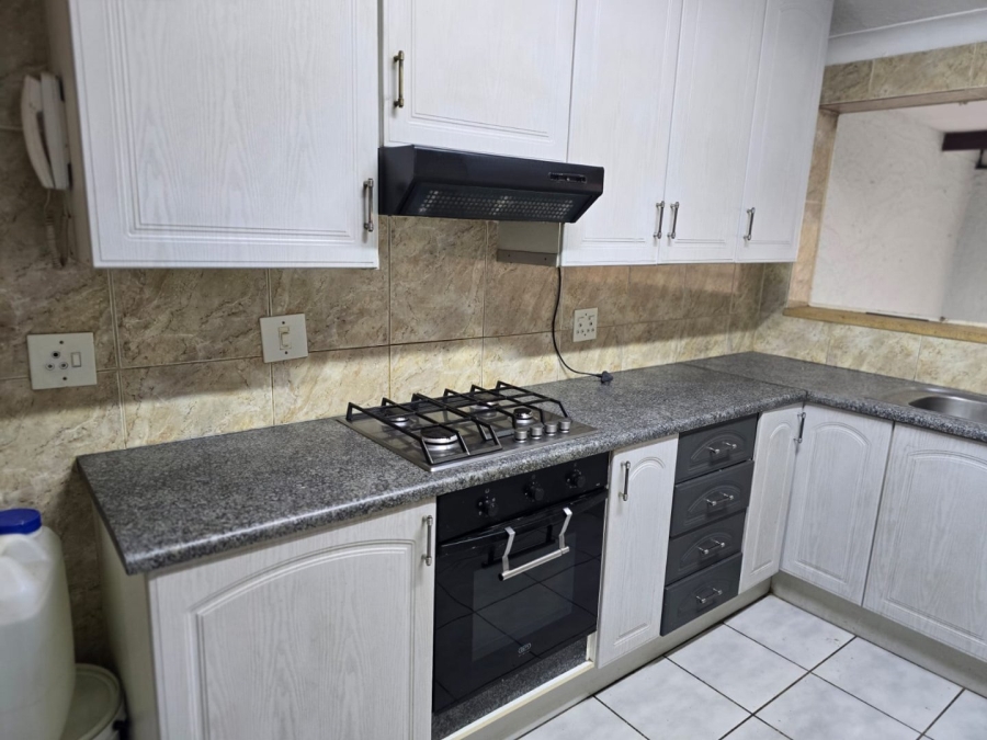 3 Bedroom Property for Sale in Rustivia Gauteng