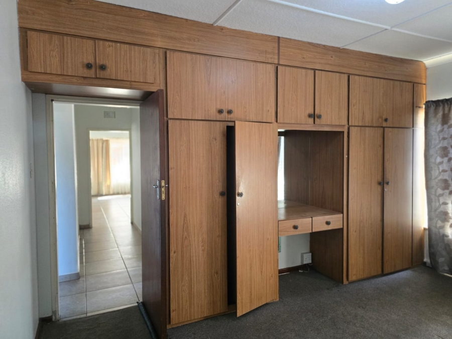 3 Bedroom Property for Sale in Rustivia Gauteng