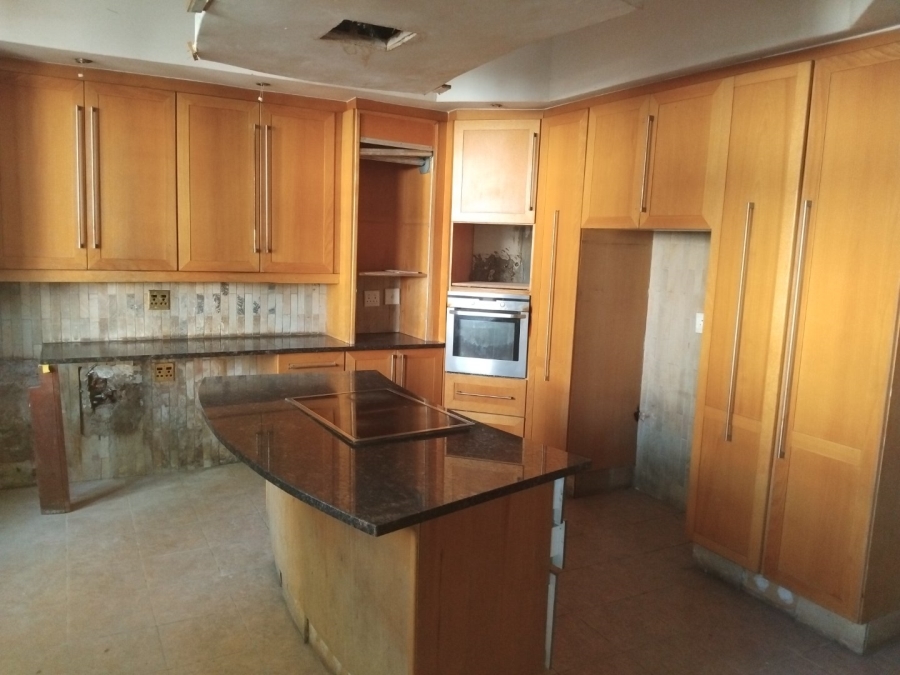 5 Bedroom Property for Sale in Kensington Gauteng