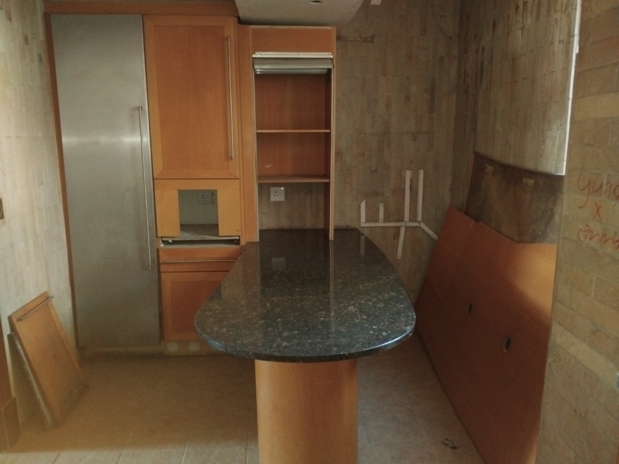 5 Bedroom Property for Sale in Kensington Gauteng