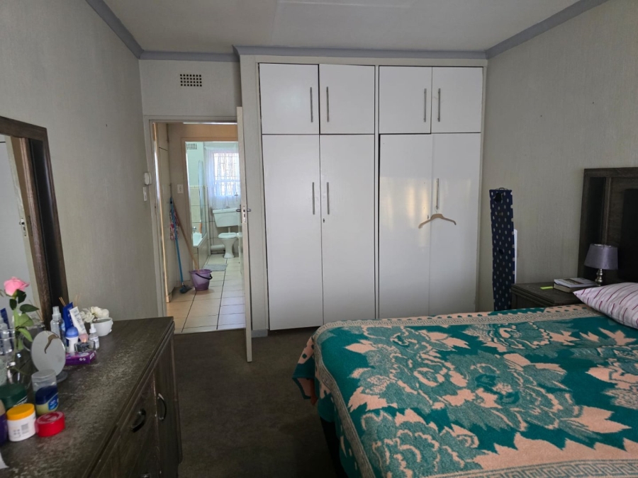 2 Bedroom Property for Sale in Dayanglen Gauteng