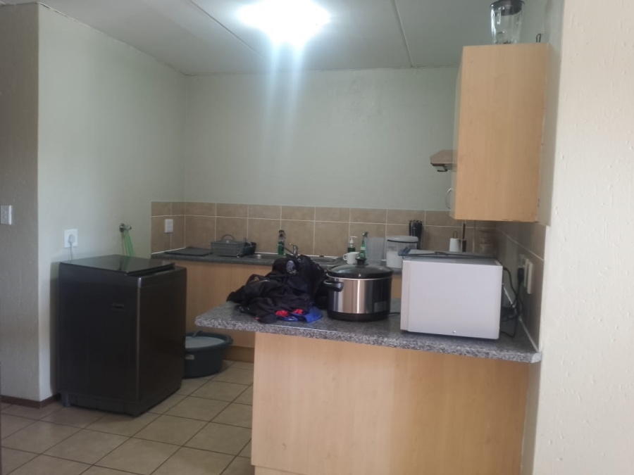 2 Bedroom Property for Sale in Comet Gauteng