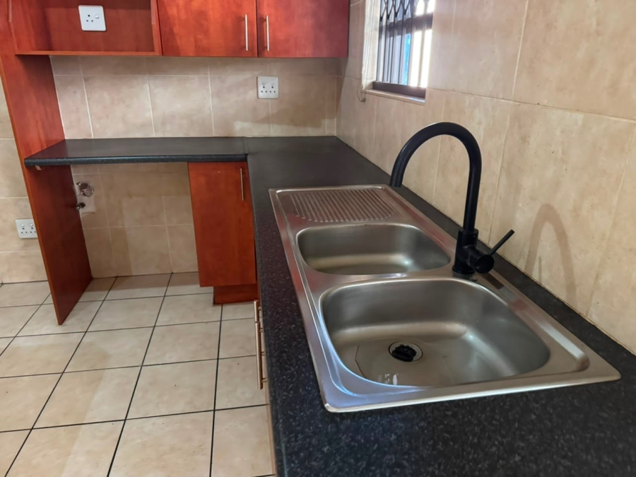 To Let 2 Bedroom Property for Rent in Alberton North Gauteng