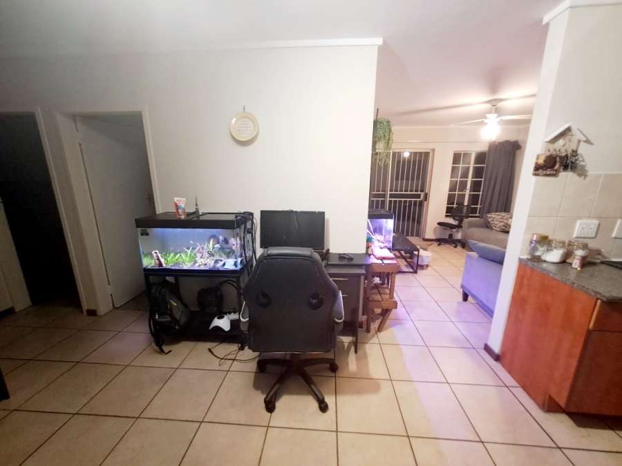 2 Bedroom Property for Sale in The Reeds Gauteng