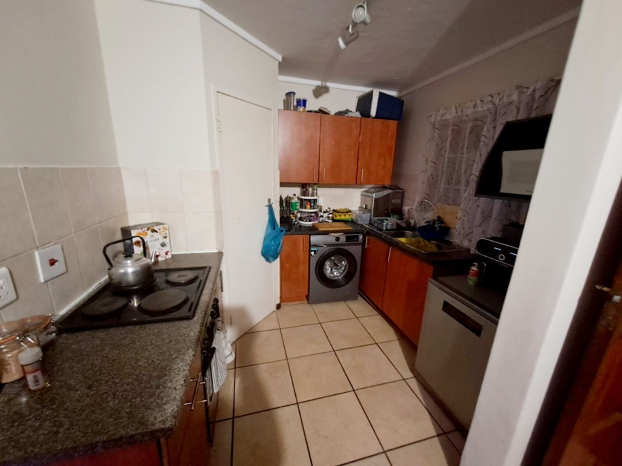 2 Bedroom Property for Sale in The Reeds Gauteng
