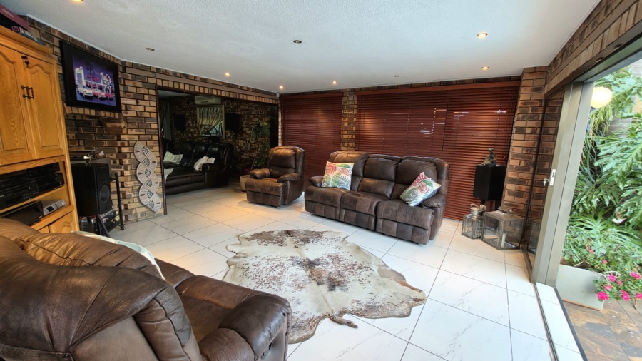 4 Bedroom Property for Sale in Meyersdal Gauteng