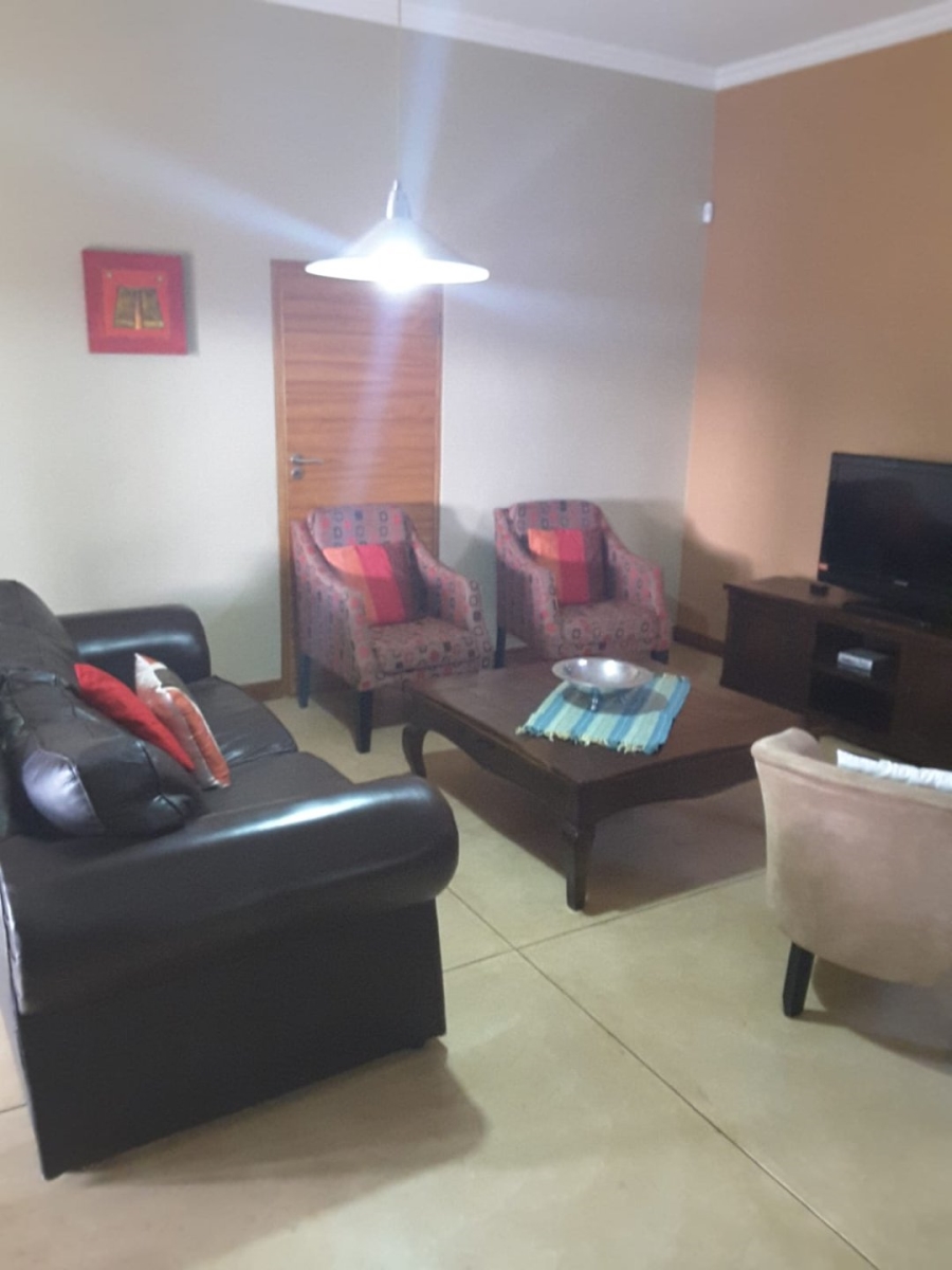 To Let 3 Bedroom Property for Rent in Mondeor Gauteng