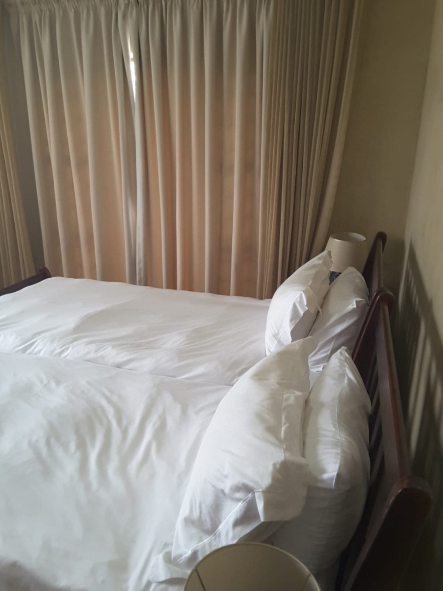To Let 3 Bedroom Property for Rent in Mondeor Gauteng
