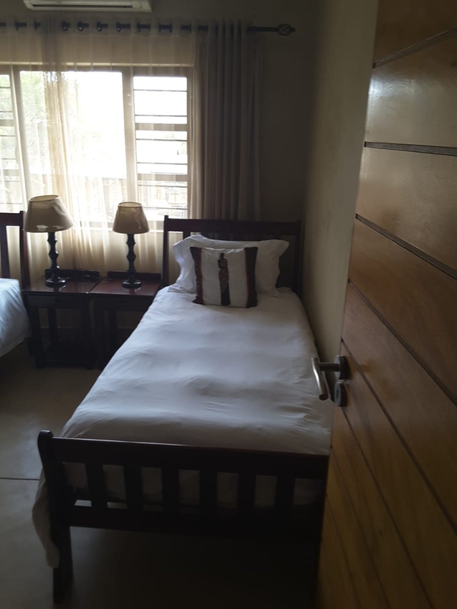 To Let 3 Bedroom Property for Rent in Mondeor Gauteng