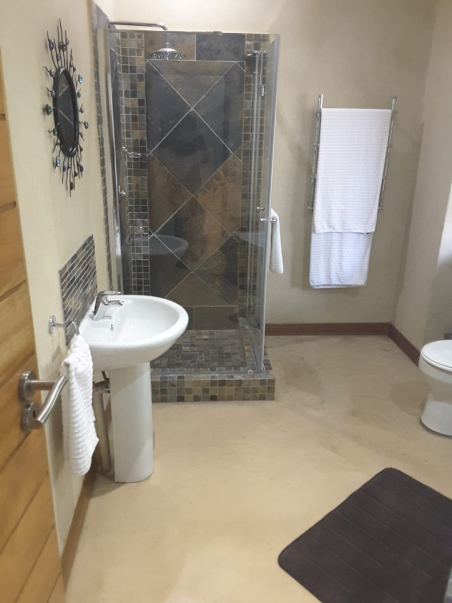 To Let 3 Bedroom Property for Rent in Mondeor Gauteng