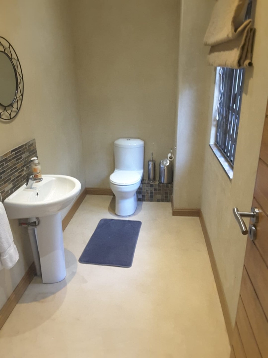 To Let 3 Bedroom Property for Rent in Mondeor Gauteng