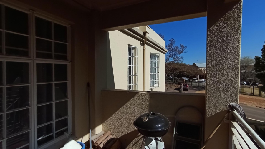 2 Bedroom Property for Sale in Faerie Glen Gauteng
