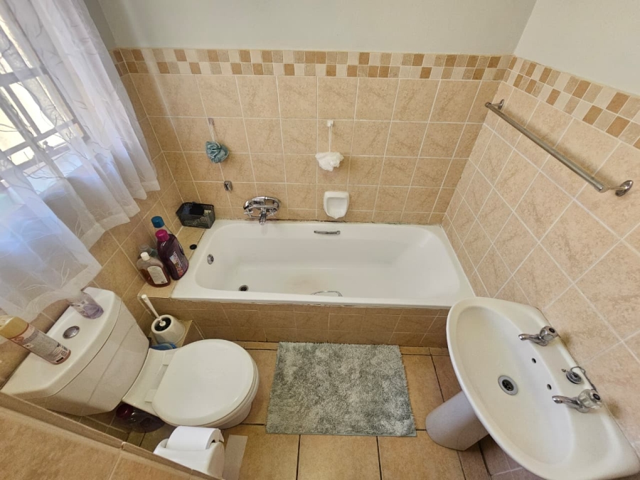 3 Bedroom Property for Sale in Amandasig Gauteng