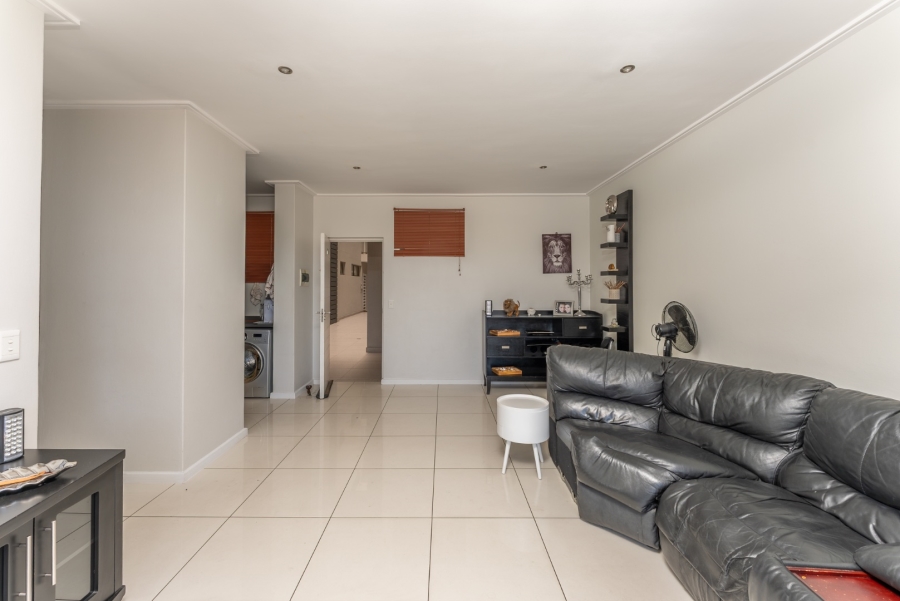 2 Bedroom Property for Sale in Bedfordview Gauteng