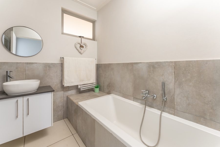 2 Bedroom Property for Sale in Bedfordview Gauteng