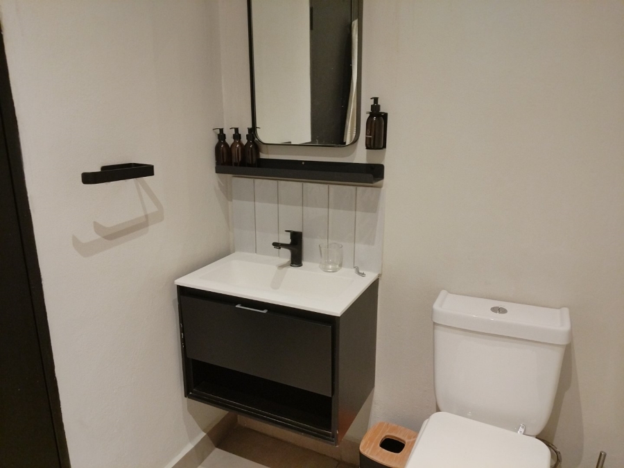 To Let 1 Bedroom Property for Rent in Sandton Central Gauteng