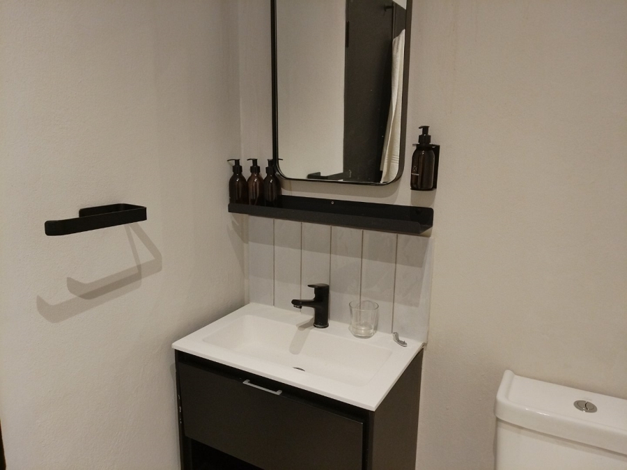 To Let 1 Bedroom Property for Rent in Sandton Central Gauteng