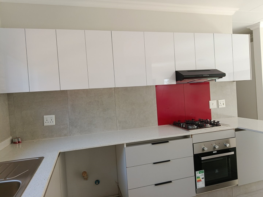 To Let 4 Bedroom Property for Rent in Heuweloord Gauteng