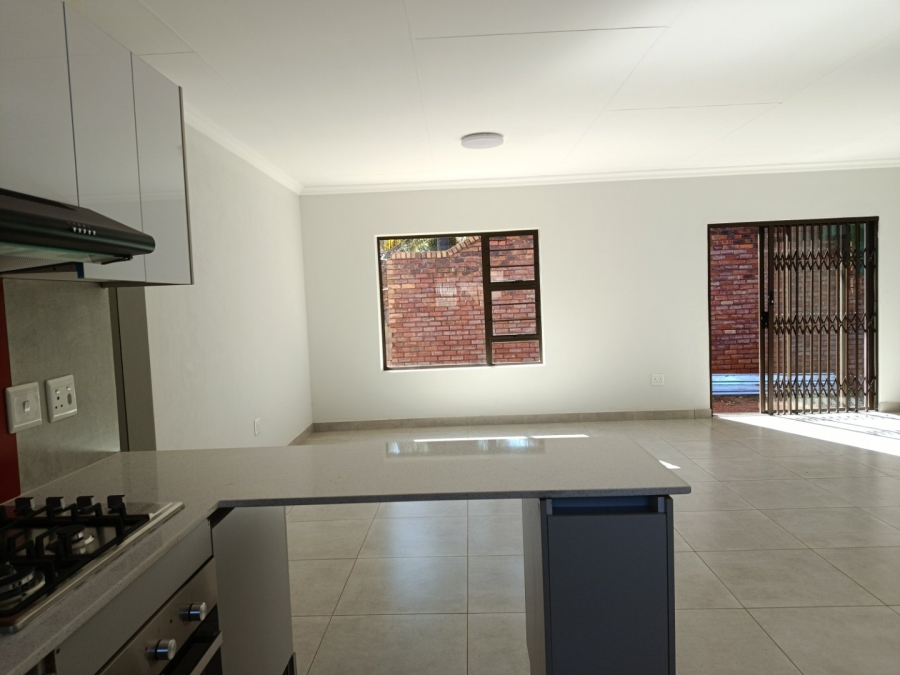 To Let 4 Bedroom Property for Rent in Heuweloord Gauteng